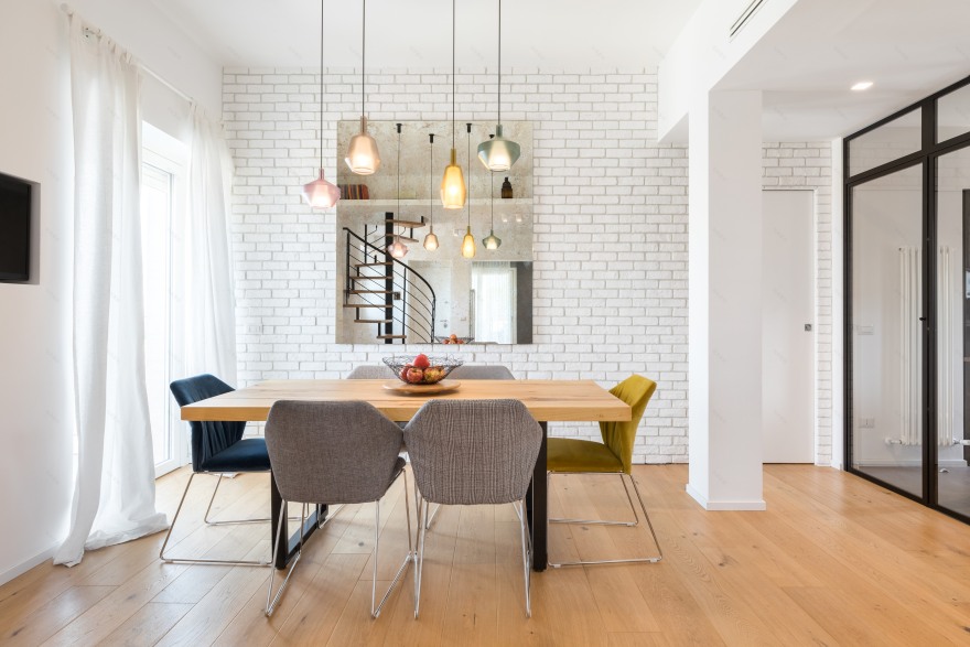 融合极简与装饰艺术的罗马公寓改造-3