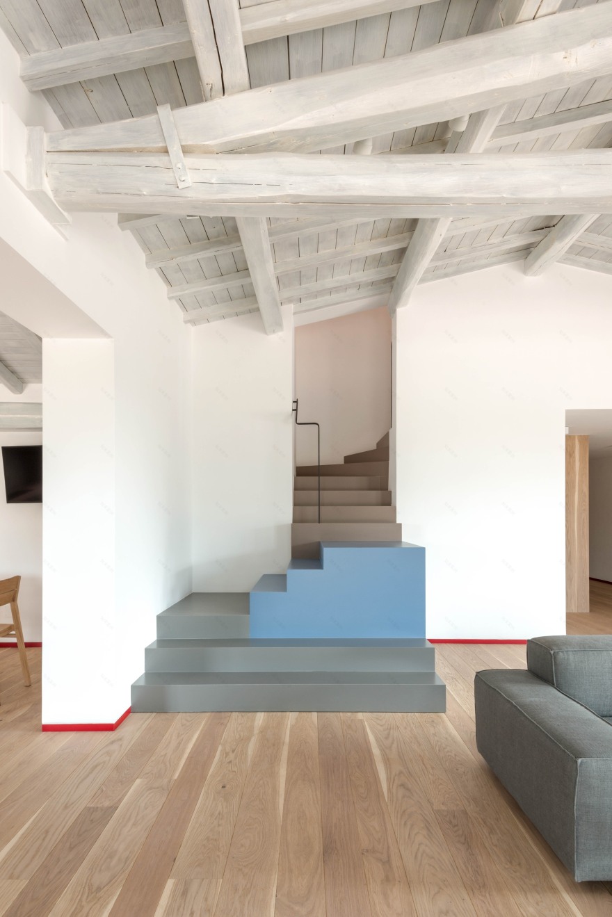 回溯历史,融合地域特色的现代别墅设计-0