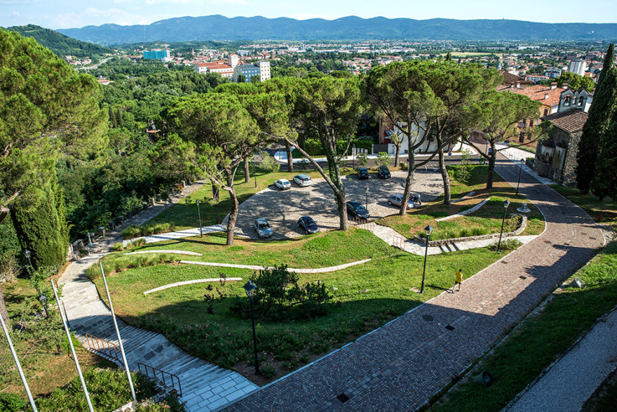 重塑戈里齐亚城堡村-2