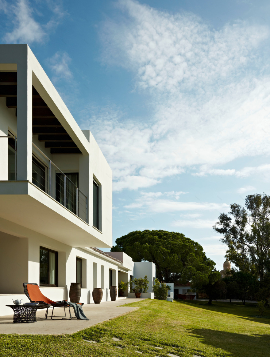 马尔贝拉白色别墅-5