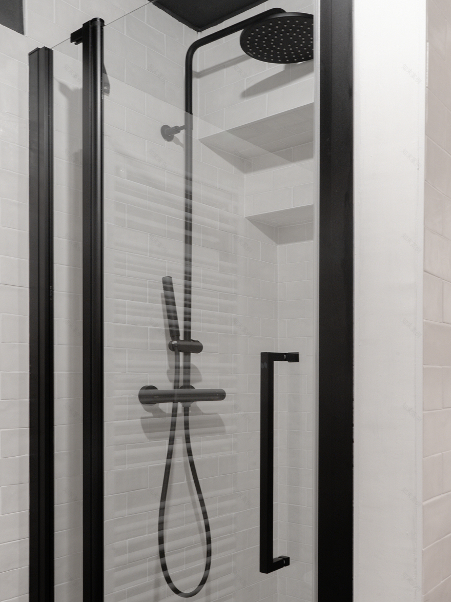 古老城区的浪漫小公寓-13