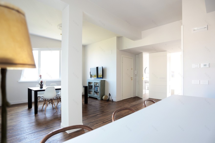 六十年代公寓的现代复古变身-17