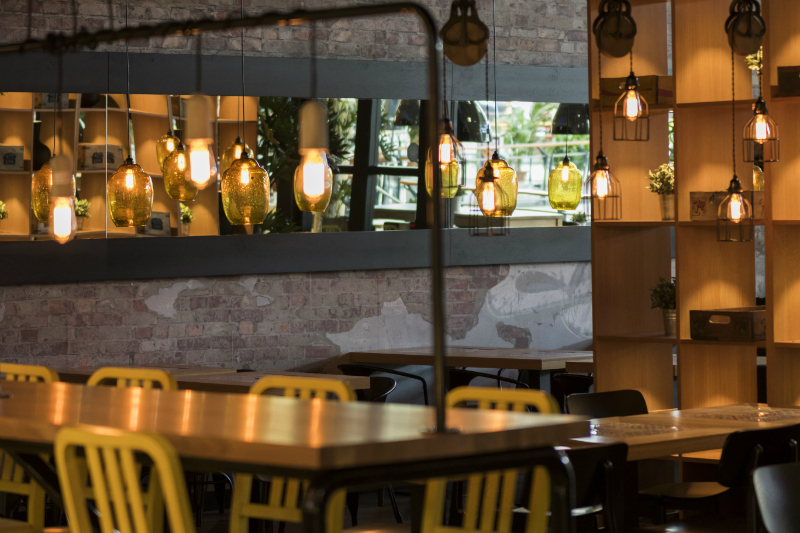 芬兰 Myly 购物中心 Qualitano & Tsiken 餐厅 · 创新室内设计提升顾客体验-7