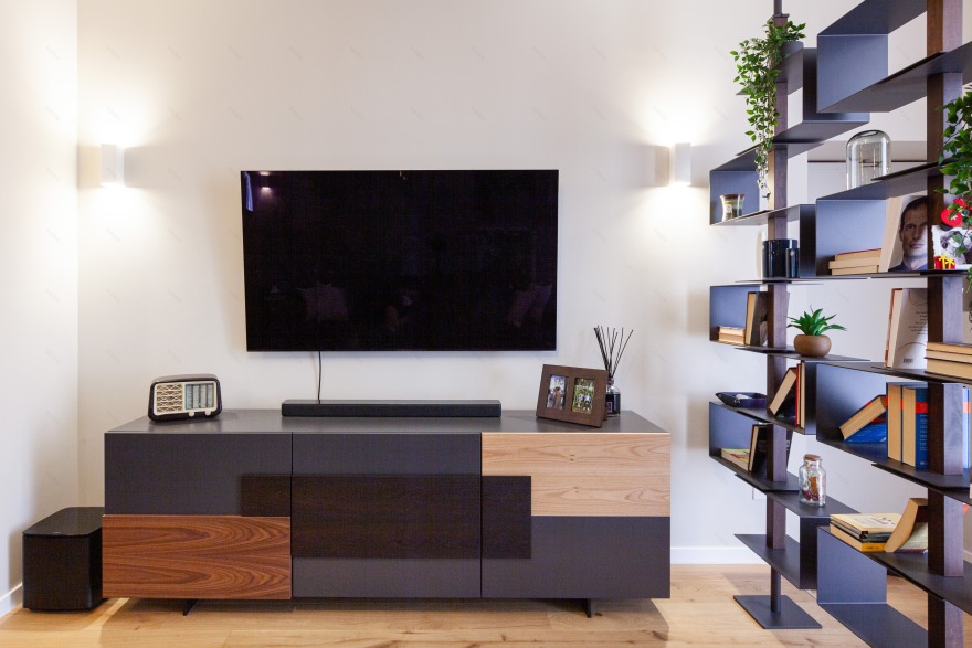 米兰中央车站公寓绿色垂直墙面设计丨意大利米兰丨CLM Design & Contract-3