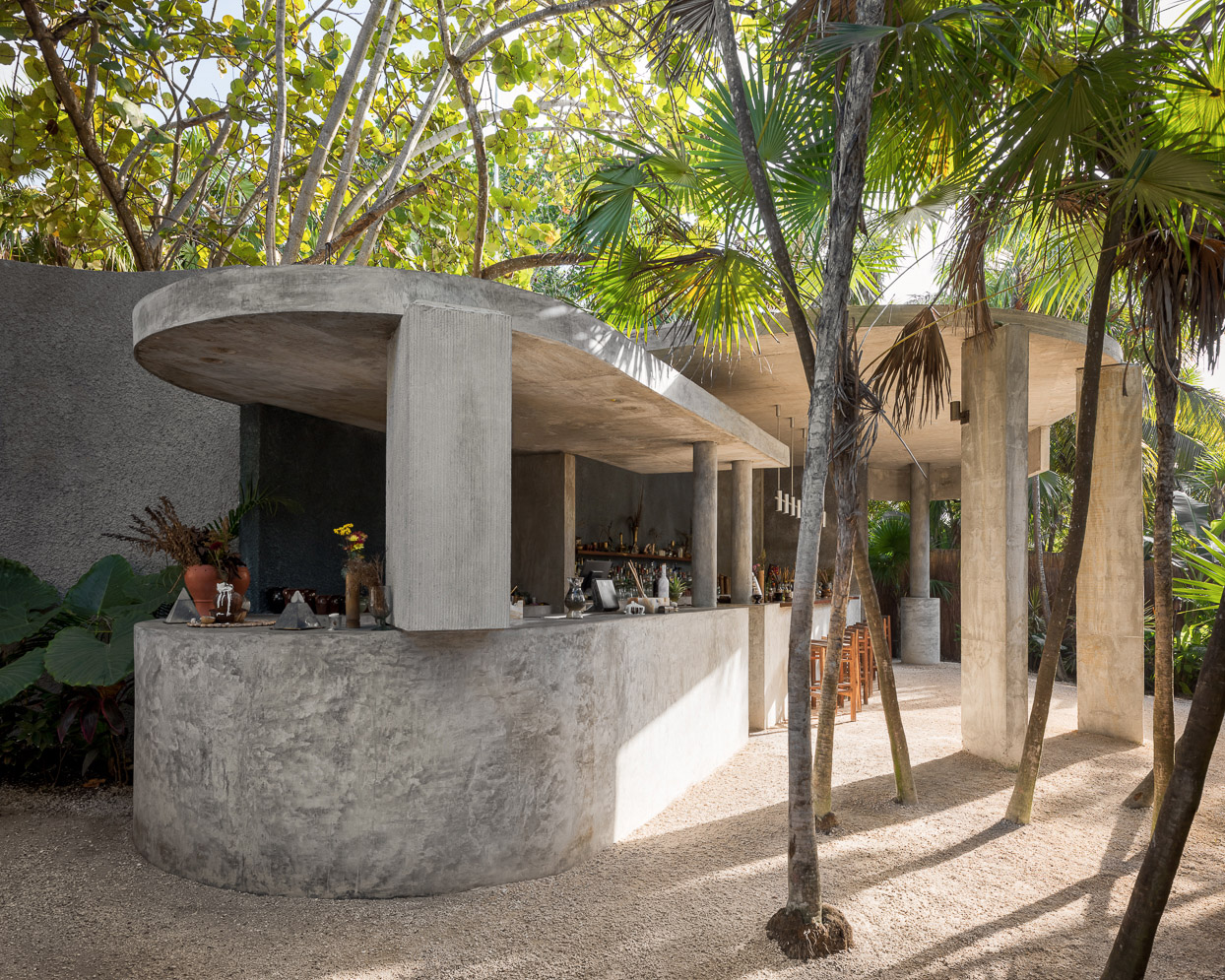 图卢姆Xaman酒吧，墨西哥/从场地中生长出来的混凝土体块-55