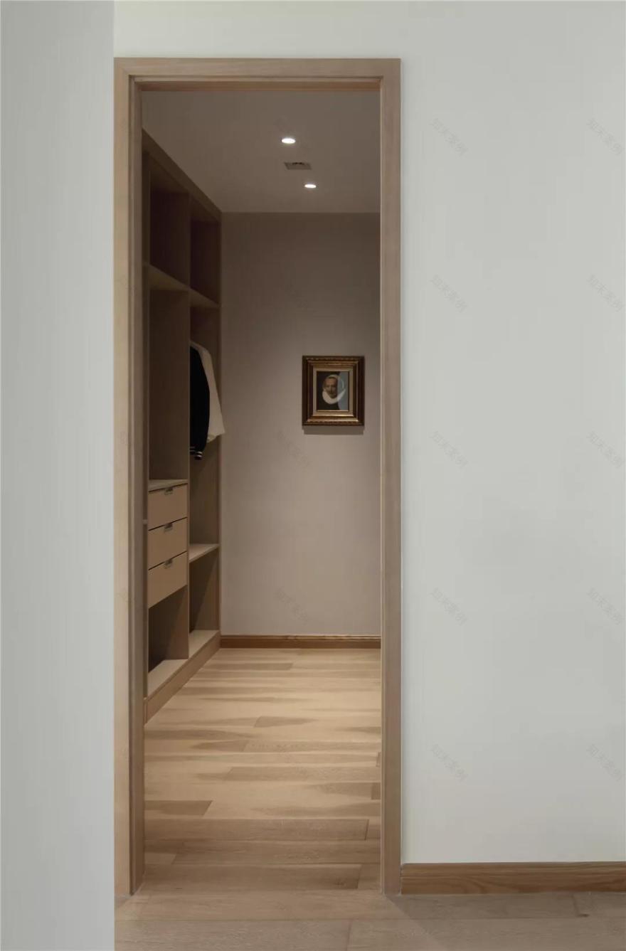 优雅清朗的 300㎡平层公寓设计-33