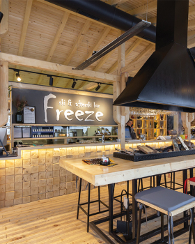 Gepek Studio丨酒吧丨Ski & afterski bar Freeze