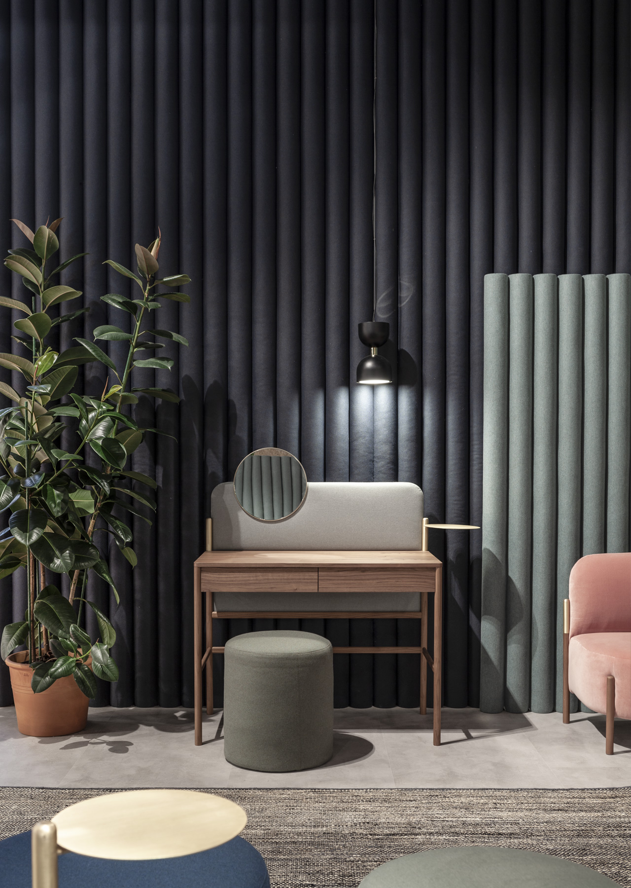 Bolzan 家具展位设计-2