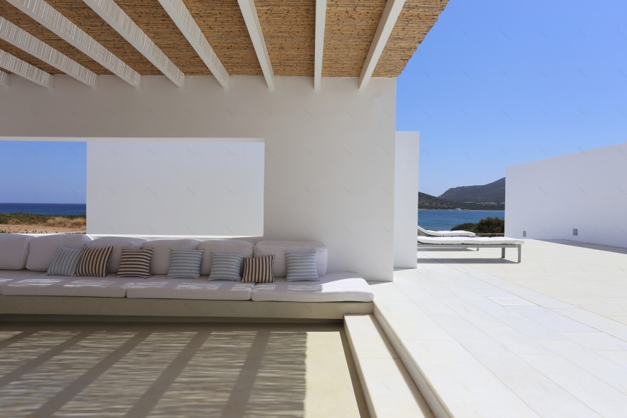 Antiparos 海边别墅 | 简约风格与自然光线完美融合-0