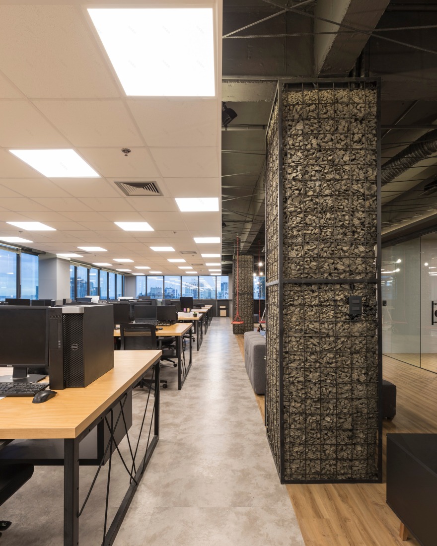 数字媒体公司总部设计,展现工业风与科技感-6