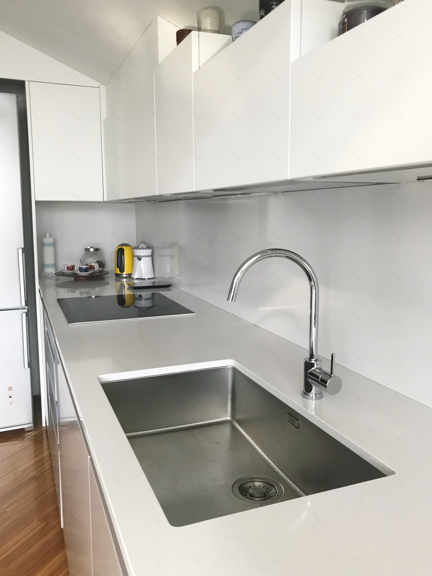 特别规划的顶层公寓厨房翻新项目-3