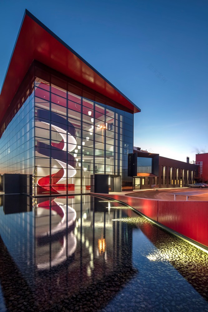 MAINA 五十年庆典,古堡新生的色彩之旅-1