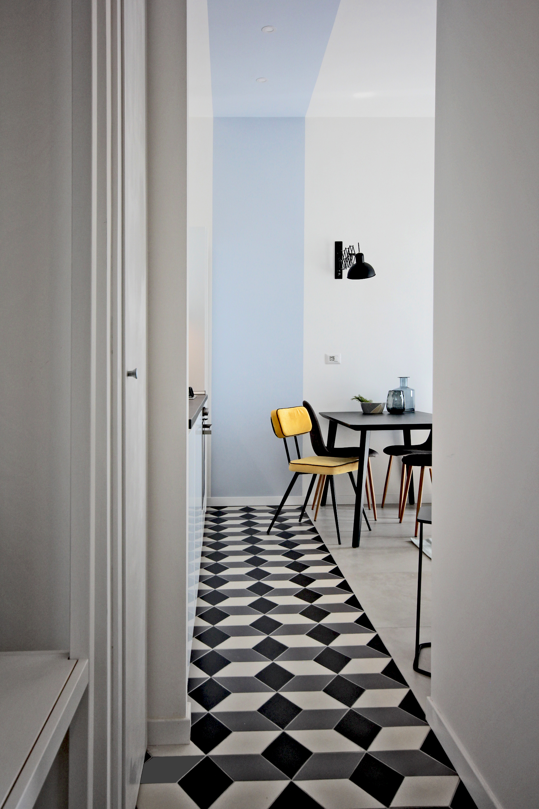 那不勒斯风情小公寓，传统与创新的完美结合-0