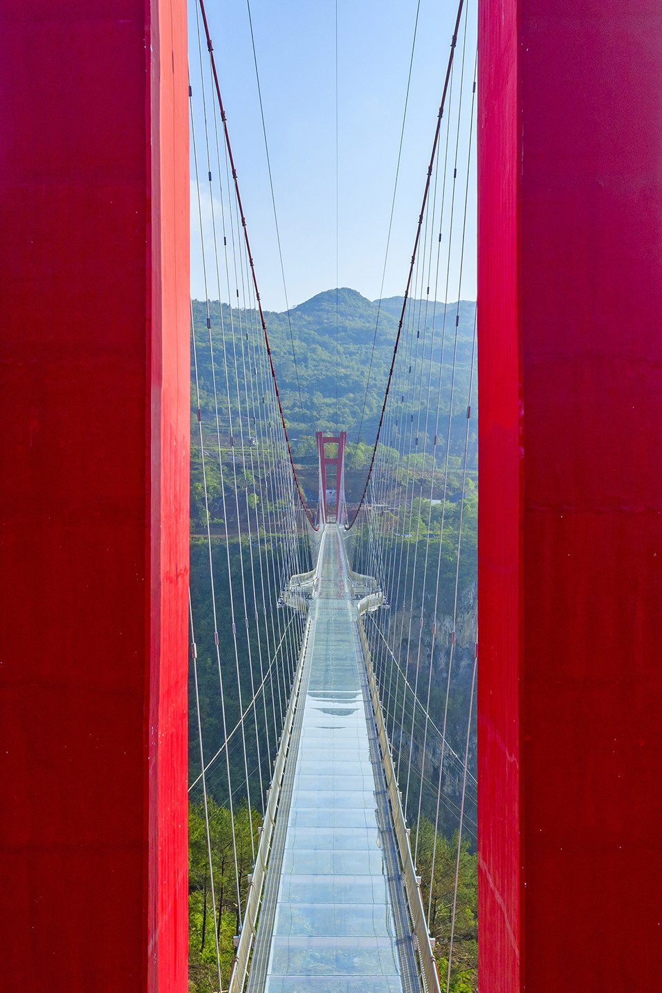 湟川三峡擎天玻璃桥，广东清远/吉尼斯纪录认证：“世界最长玻璃铺装悬索桥”-64