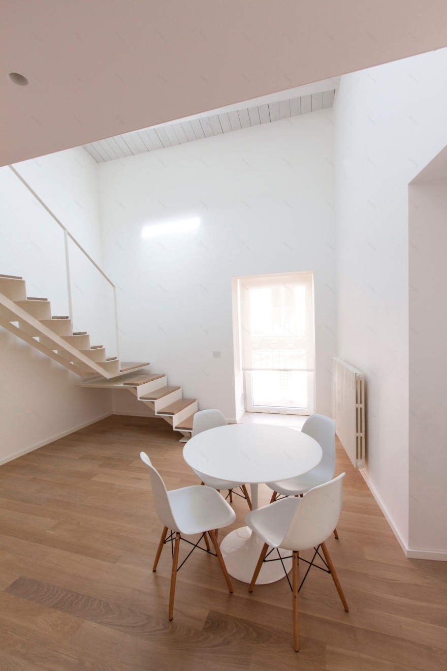 历史中心的小型豪华别墅改造-25