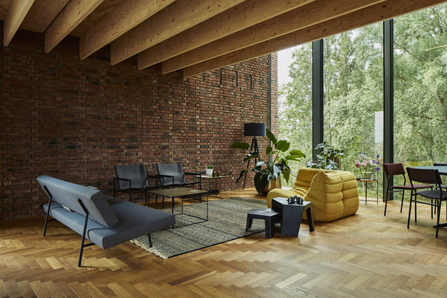 比利时 Tienen 的圆形砖房 | 40 厘米厚 15 米高的夯土墙-11