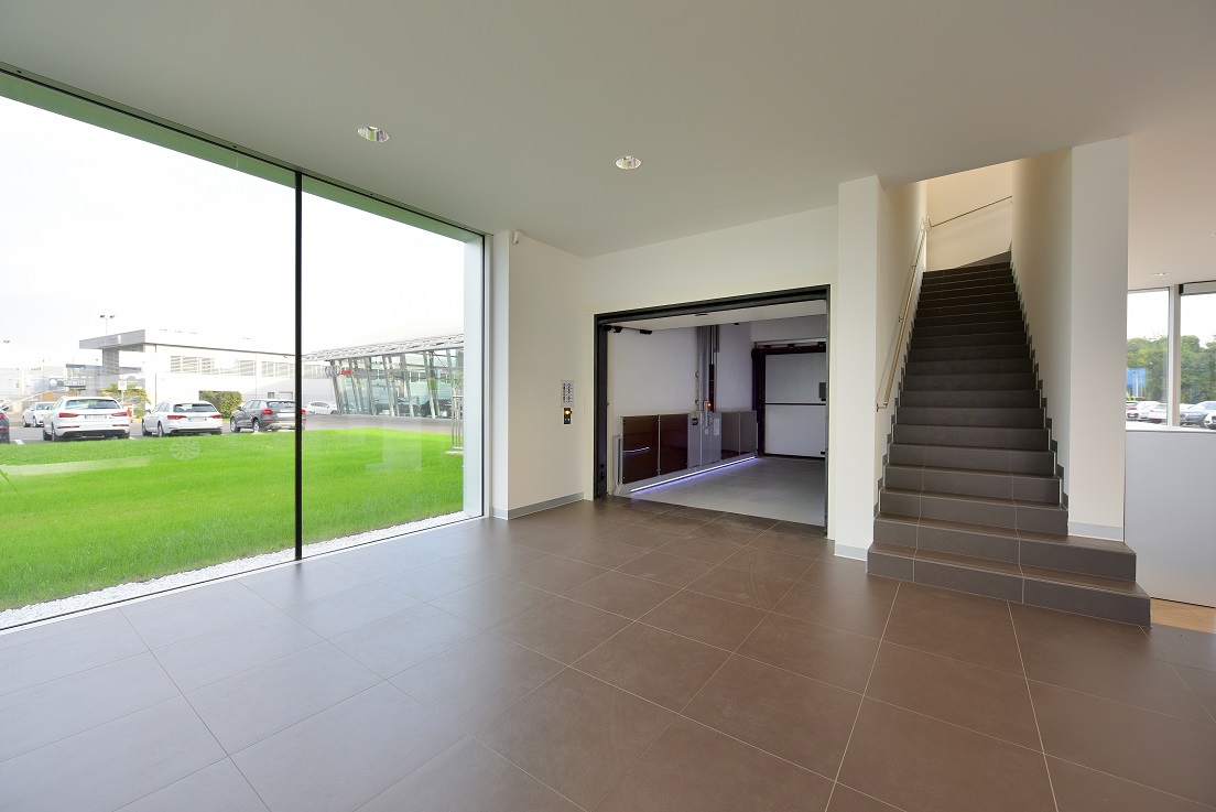 意大利奥迪经销商的完美停车解决方案-5