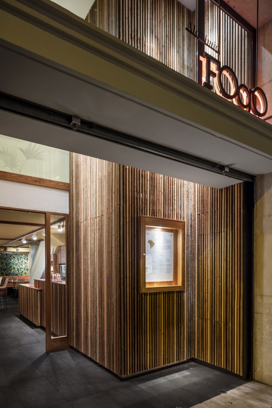 火焰中的巴西双重视觉盛宴——巴塞罗那 FOGO 餐厅设计-1