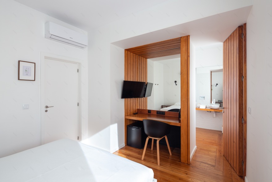 波尔图 50 年代风格住宅绿色垂直花园设计丨葡萄牙波尔图-2