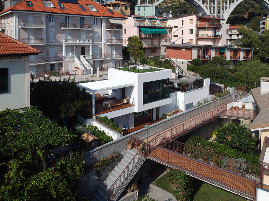 意大利利古里亚海滨别墅,简约轻奢的绿意空间-1