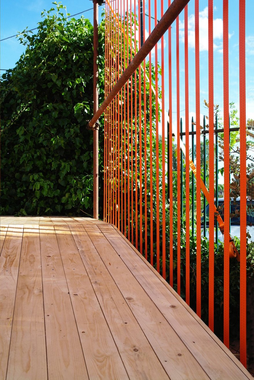 绿意盎然的多功能木质帐篷空间-13