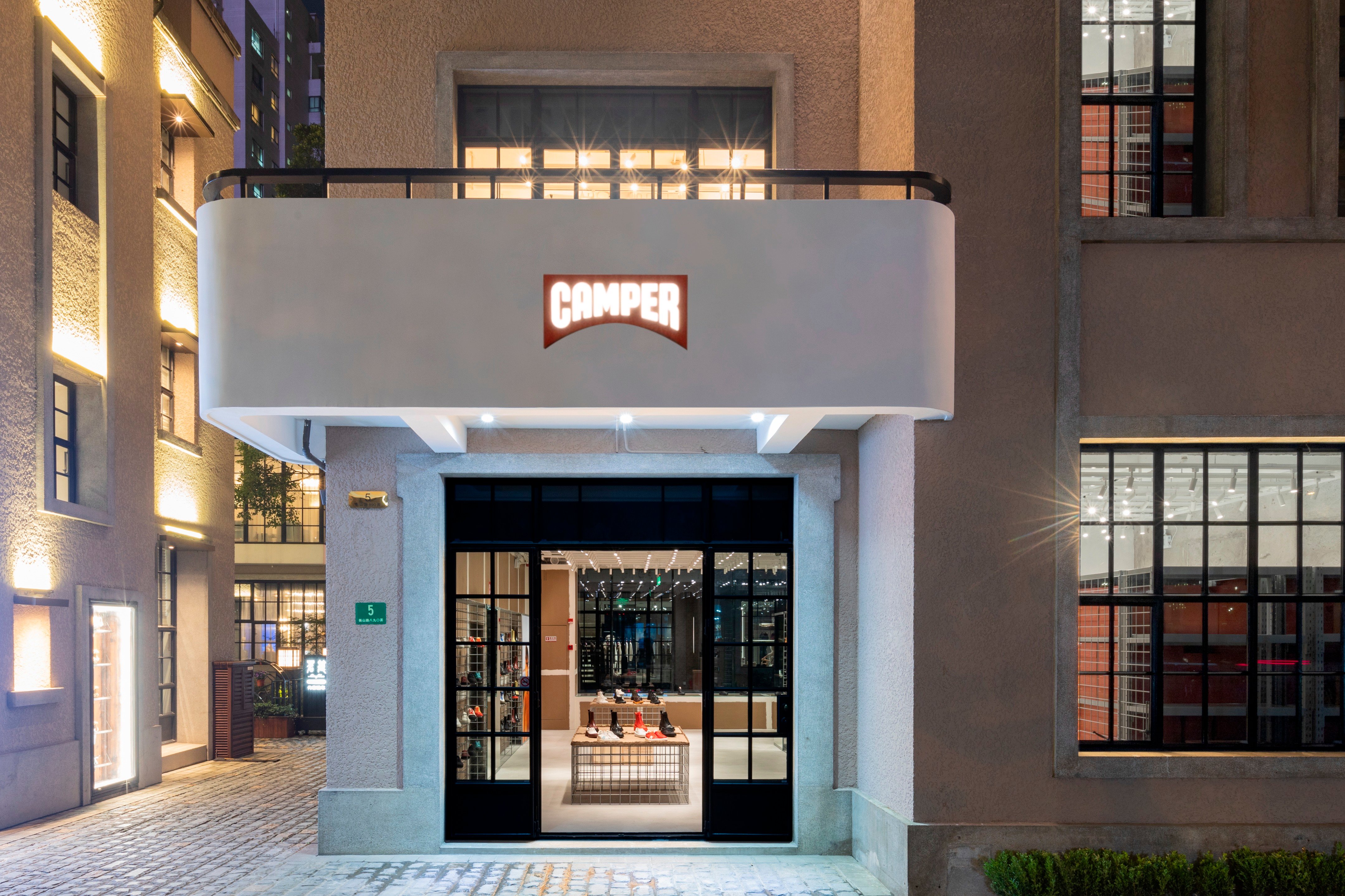 上海 Camper 鞋店室内设计丨中国上海丨Jo Nagasaka,Schemata Architects-8