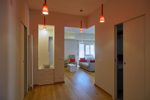 意大利北部公寓的精致翻新-2