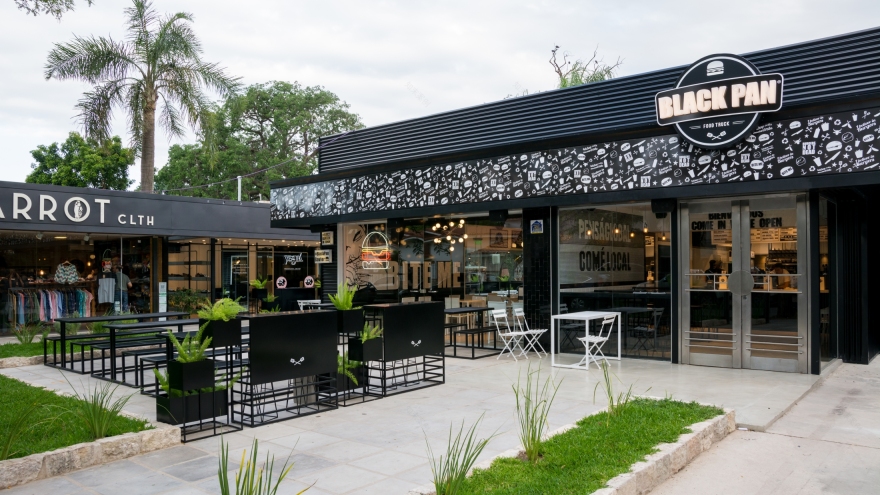 阿根廷黑 pan 美食卡车餐厅的室内设计-71