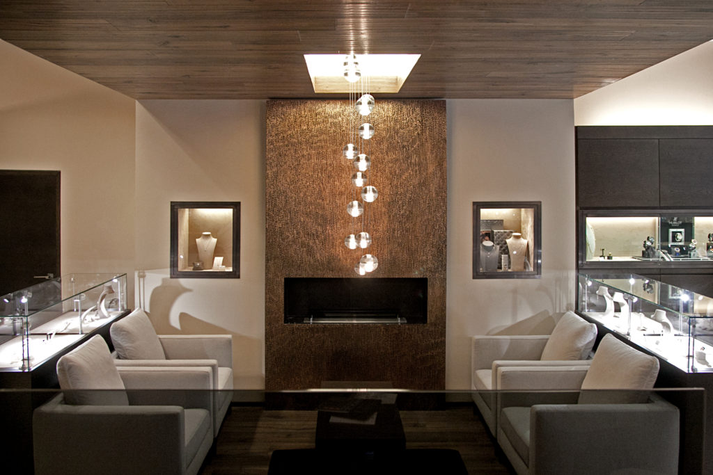 意式奢华珠宝店的温馨体验-0