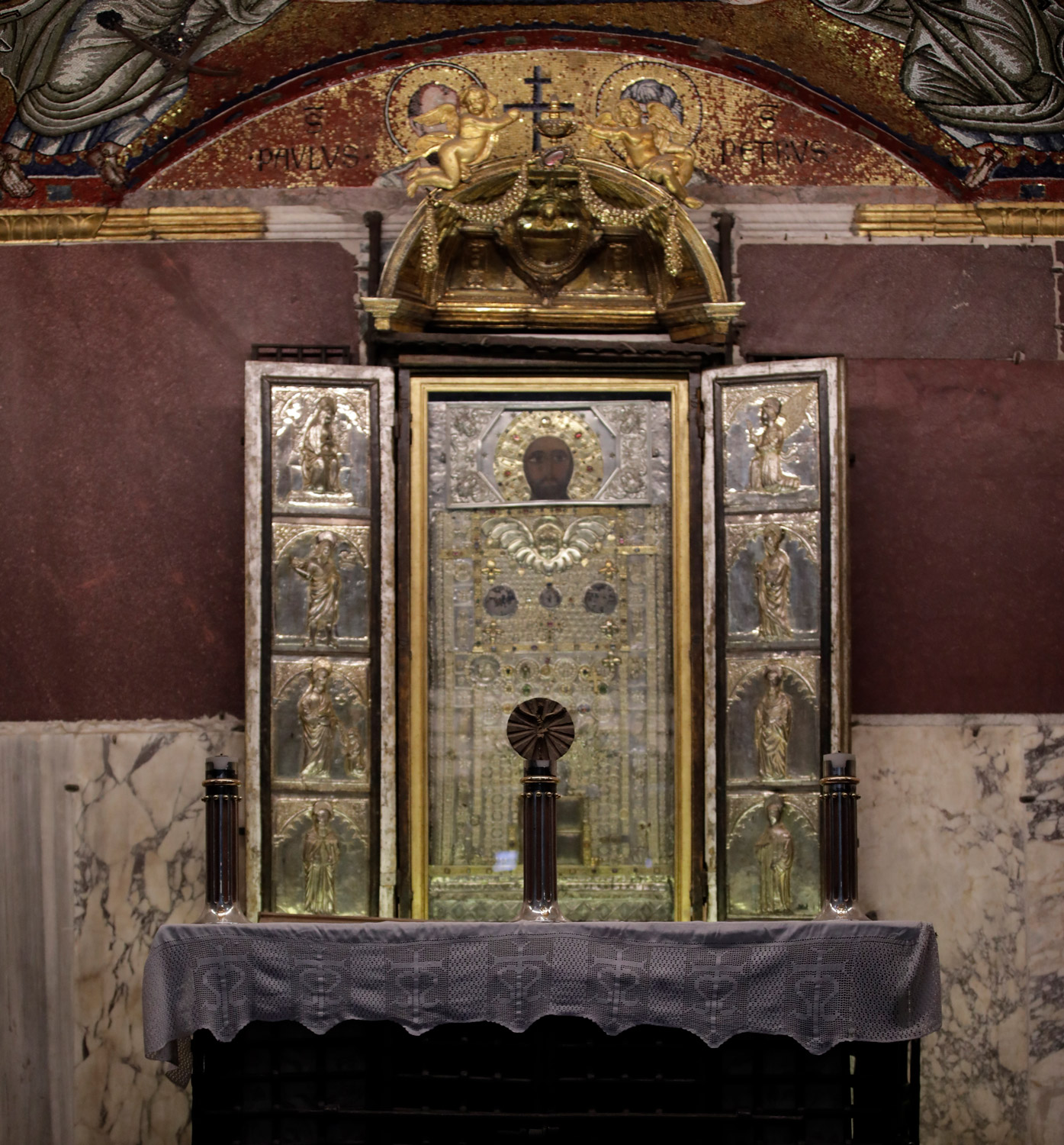 圣地圣殿 · 神秘氛围中的高效照明设计-4