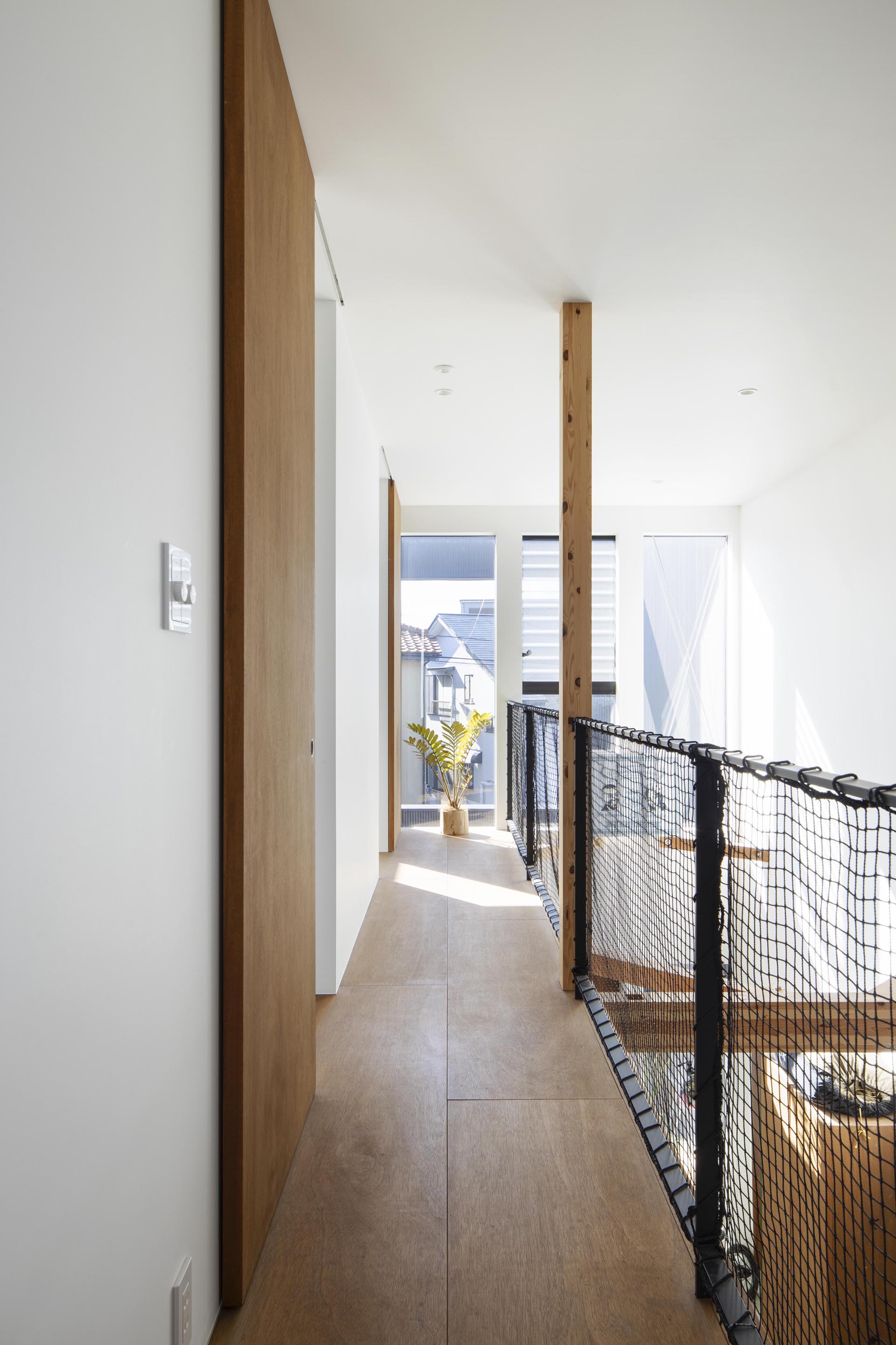 封闭外壳内的宽敞空间 别墅建筑 HouseI丨日本神奈川丨N.A.O. Naoki Kato-21