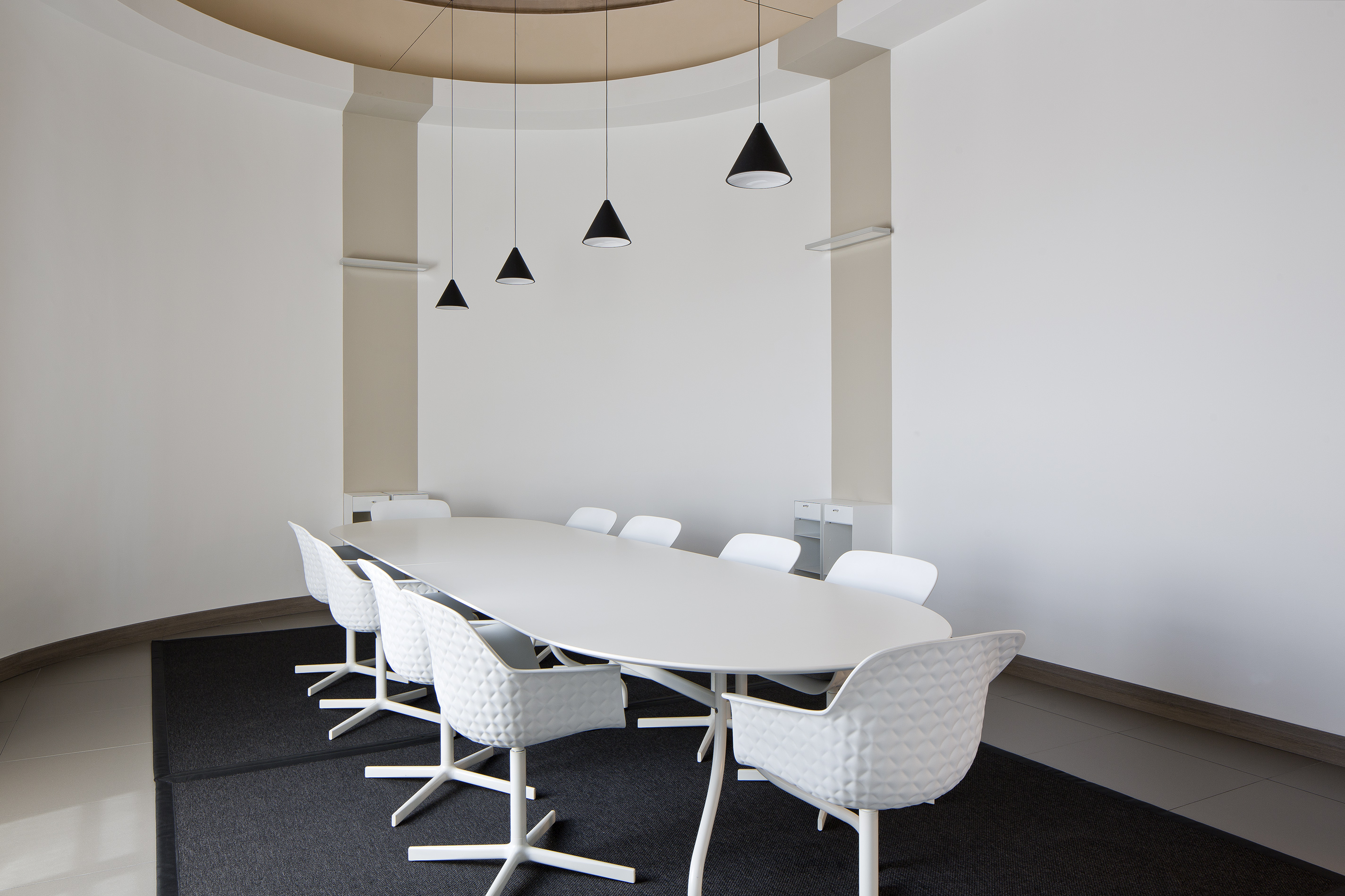 佛罗伦萨历史建筑中的现代法律办公空间-1