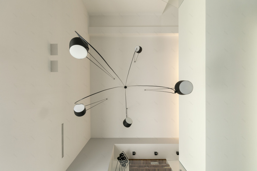 树影婆娑的光影之家——意大利 Casa DANTE 别墅设计-11