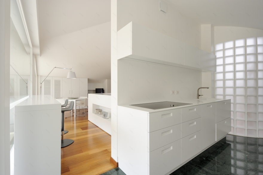 白色纽带 | 特伦托公寓翻新设计-5