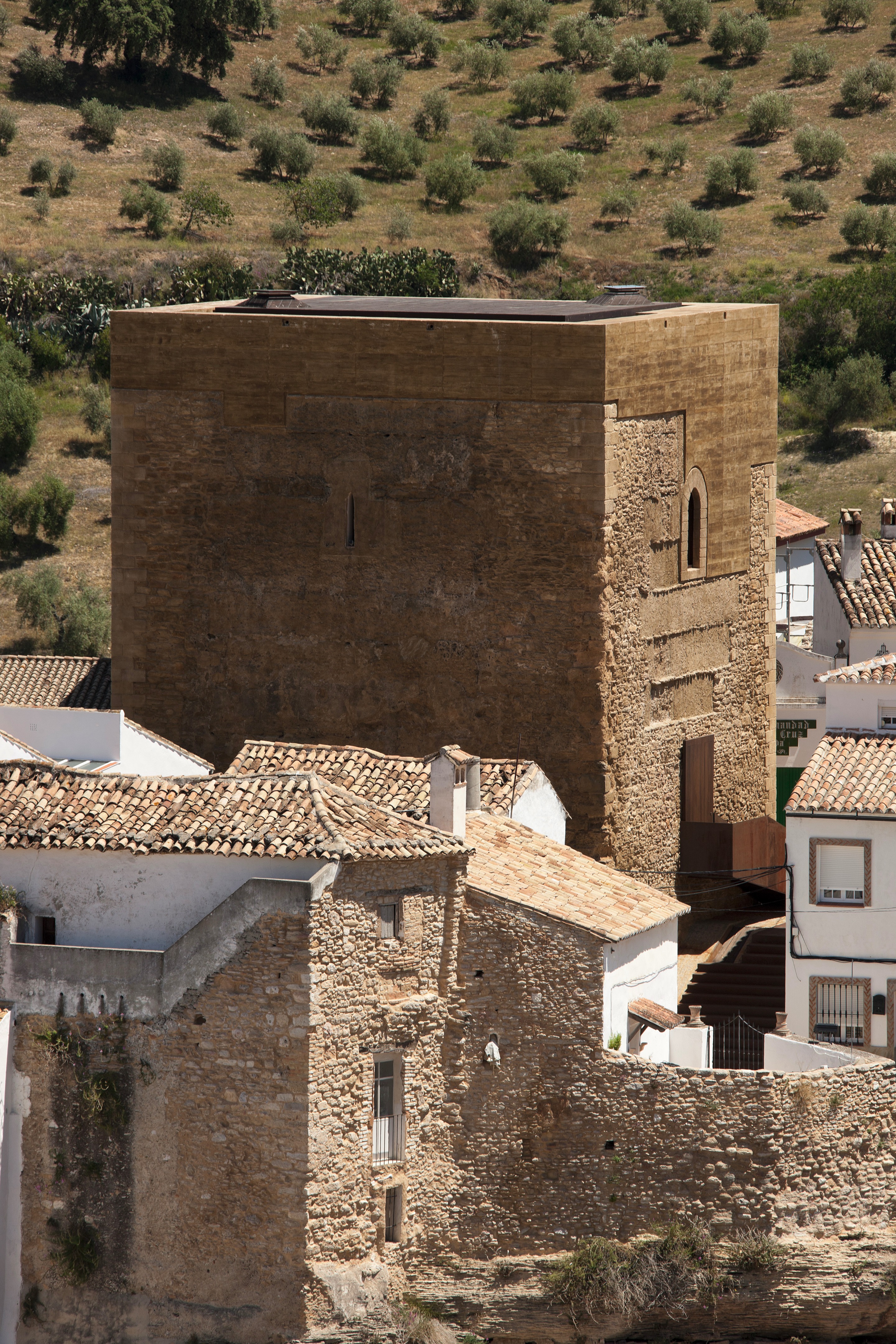 西班牙 Setenil de la Bodegas 致敬塔修复-3