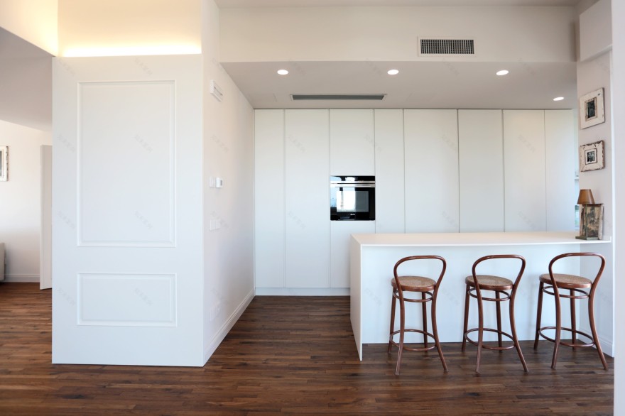 六十年代公寓的现代复古变身-1