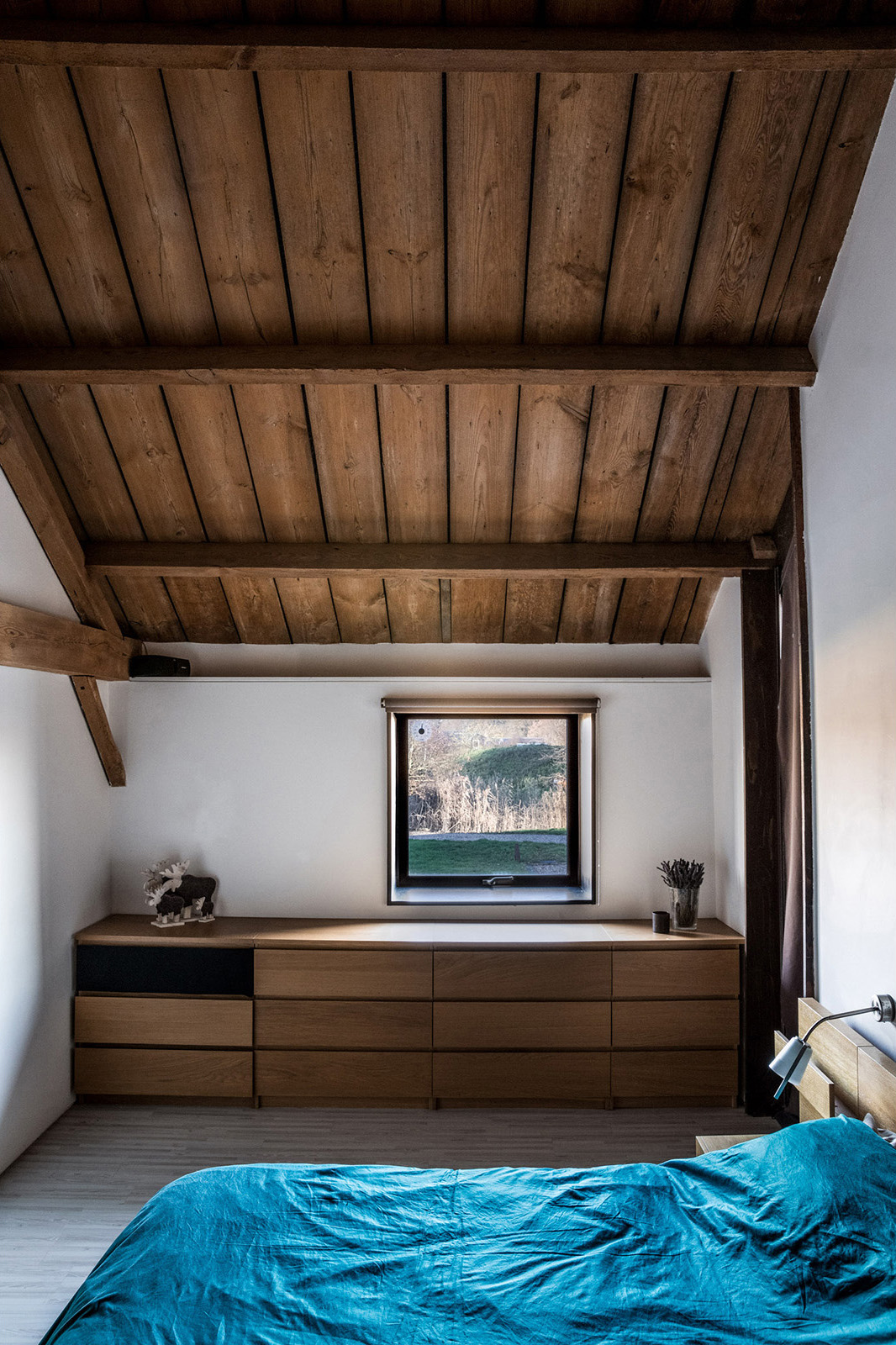 百年粮仓变身为现代别墅-13