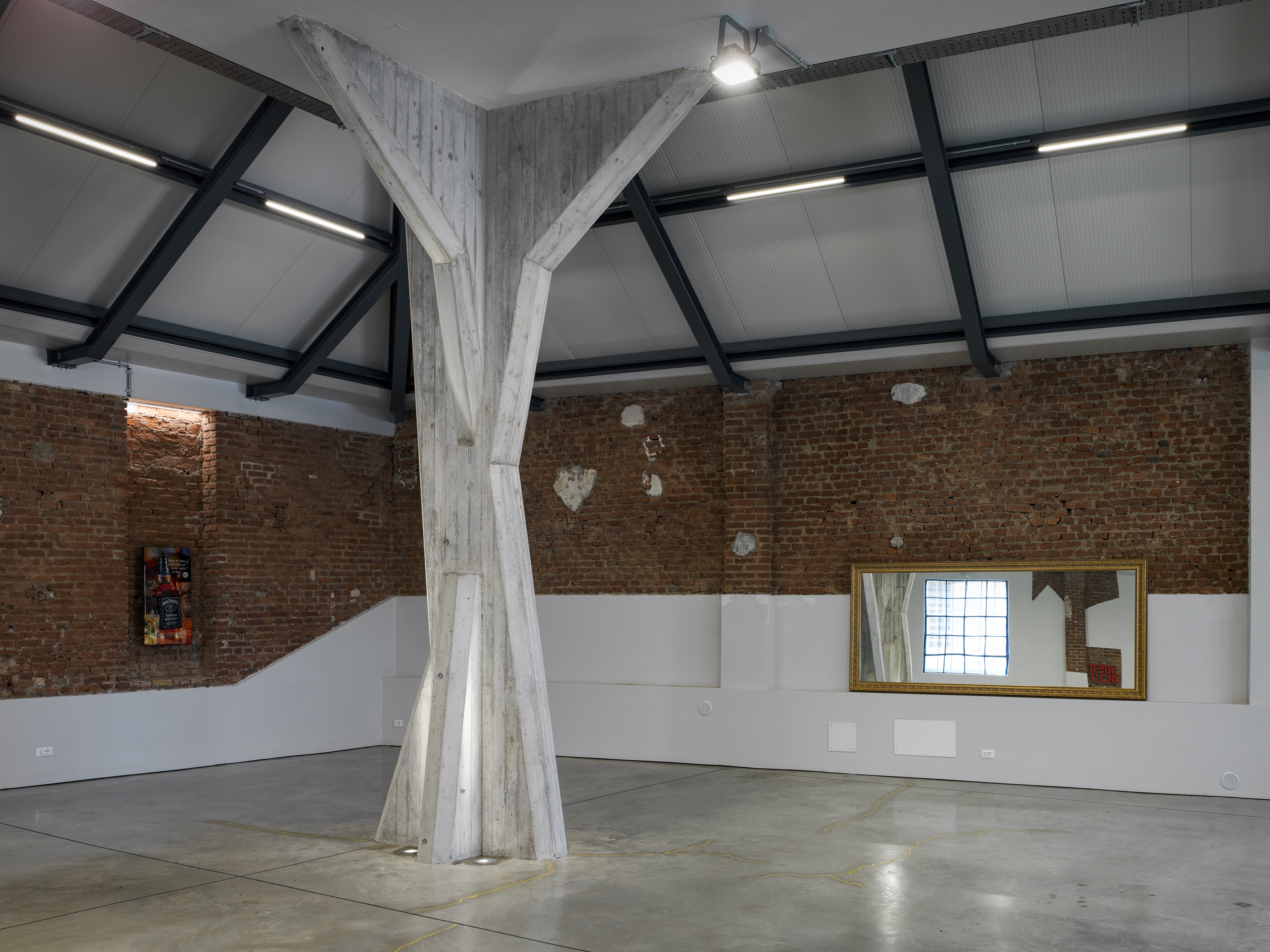 创意风暴中的仓库改造 | 意大利米兰金属木质建筑-7