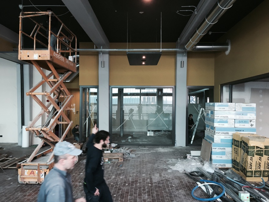 Olivetti 旧厂房改造,工业风 Spa、健身房和餐厅焕发新生-17