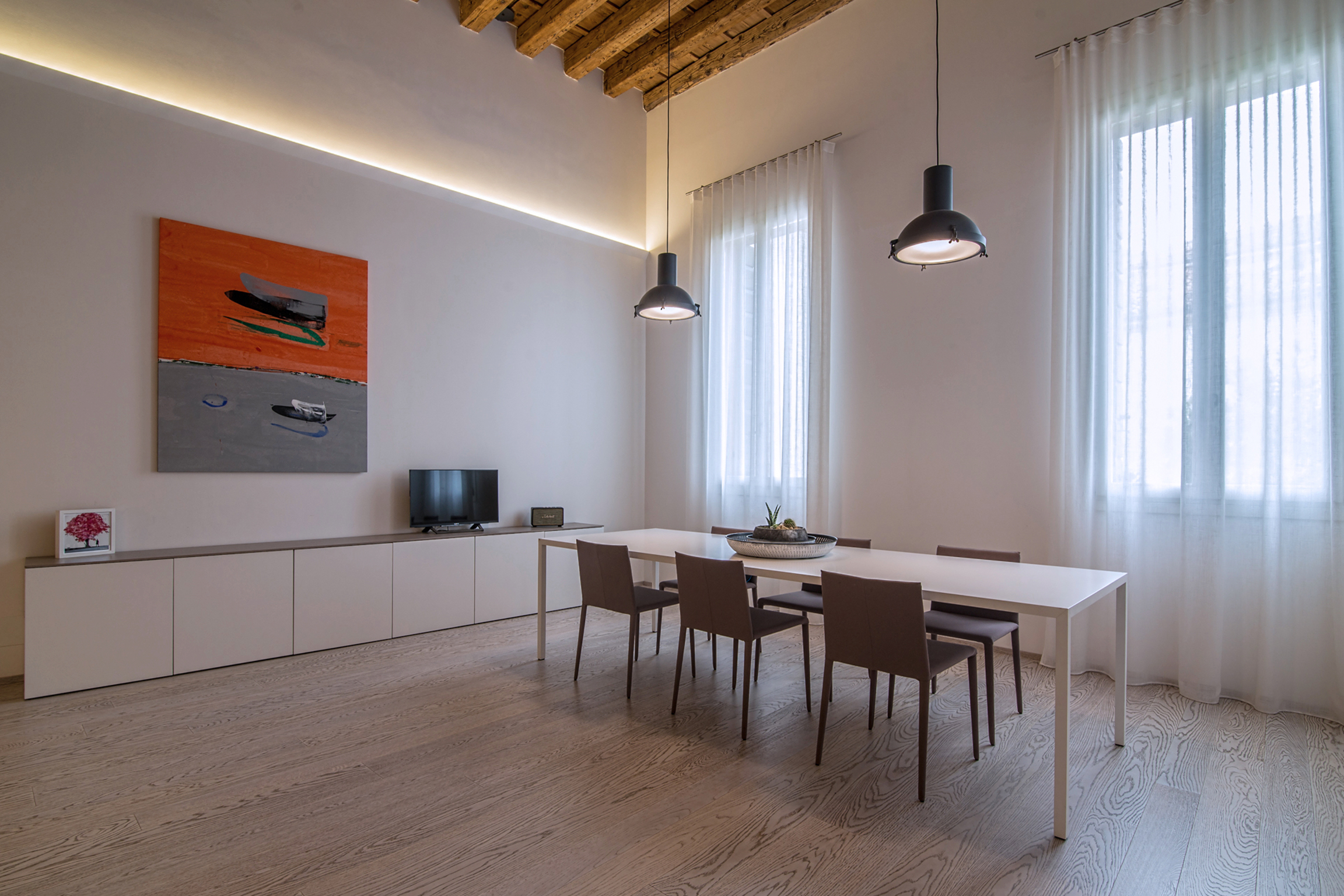 意大利 17 世纪宫殿翻新,优雅打造现代贵族空间-2