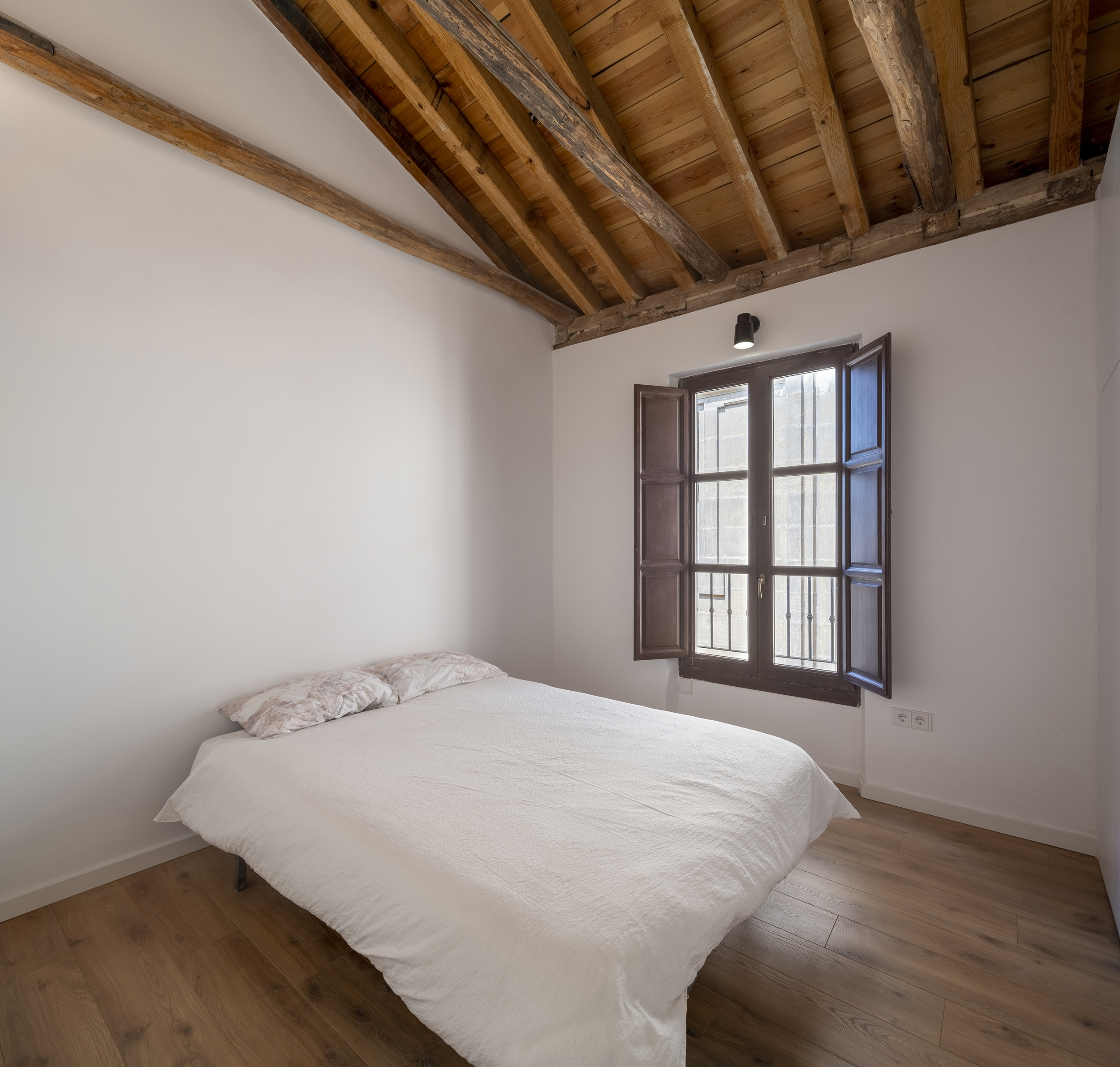 格兰纳达教堂住宅改造-23