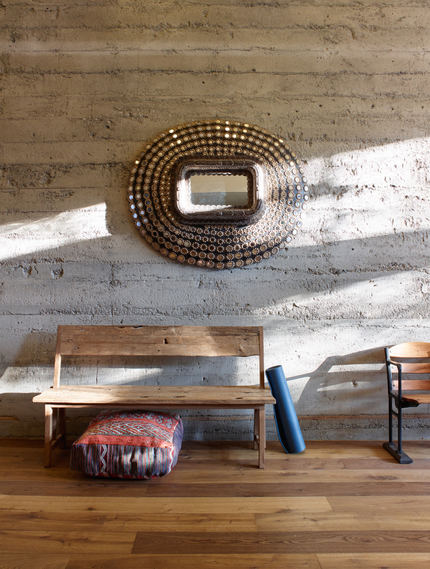 历史建筑中的现代瑜伽空间-5