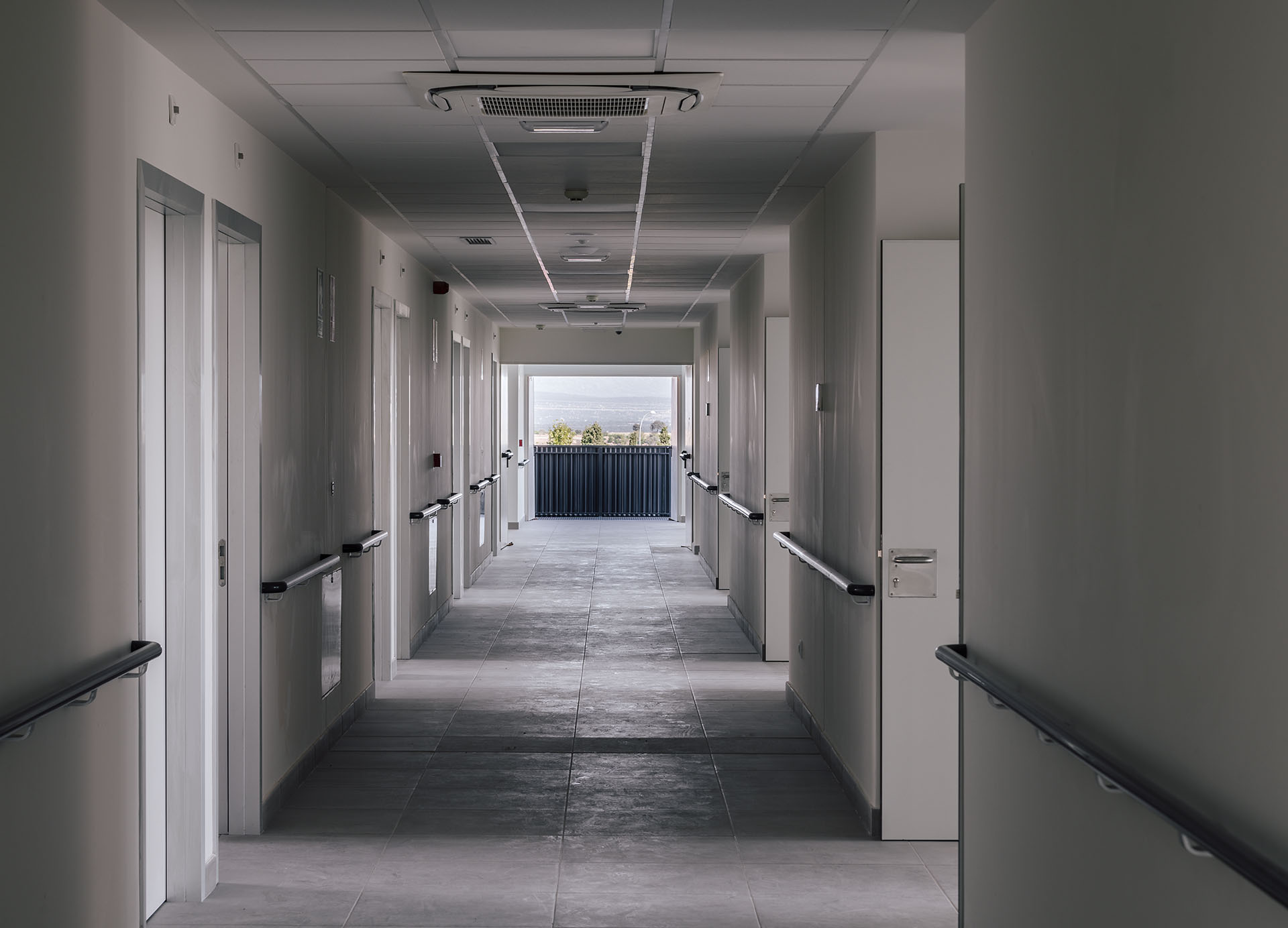 公园中的养老住宅-10