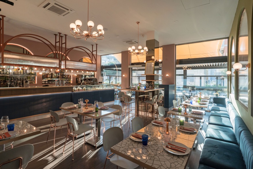 迪奥拉码的“昆斯咖啡馆” | 几何图案与柔和色调的完美融合-4