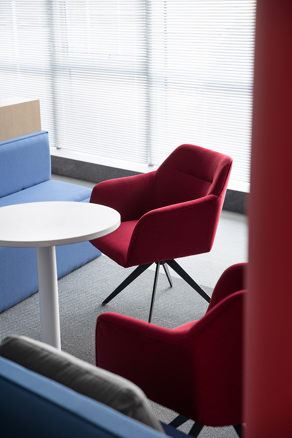 智见未来办公空间，长沙/以颜色搭配与体块变化为表现气质的设计手段-18
