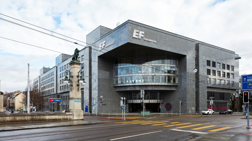 EF Zurich Office | 瑞士金融中心的教育先驱-14