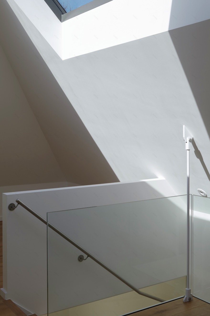 颠覆传统设计的“Amerland Road 别墅”-16