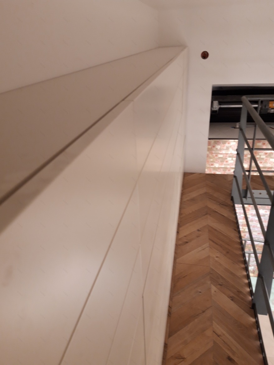 旧建筑新生的商业空间-11