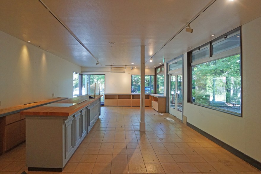 日本 Karuizawa 绿色办公空间重生-34