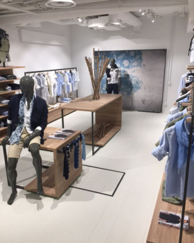 And Camicie 专卖店室内设计展示